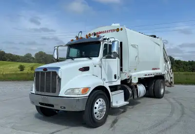 2018 Peterbilt 337
