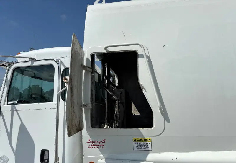 2018 Peterbilt 337 photo 51