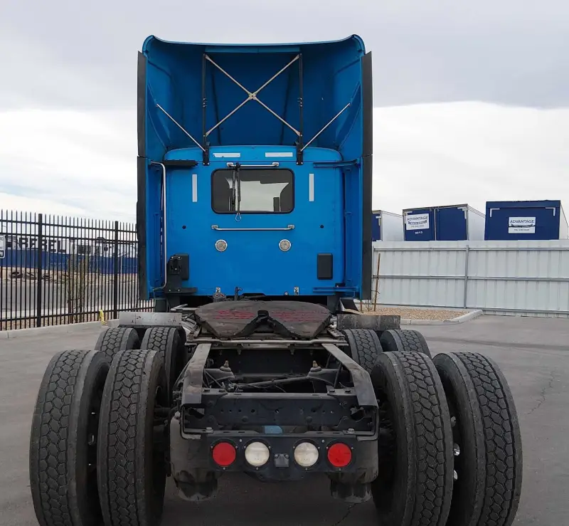 2023 Kenworth T680 photo 7