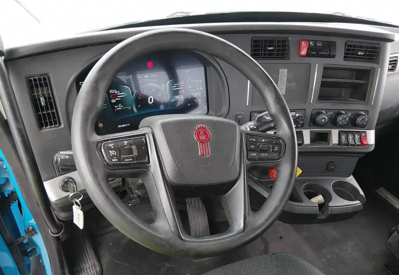 2023 Kenworth T680 photo 33