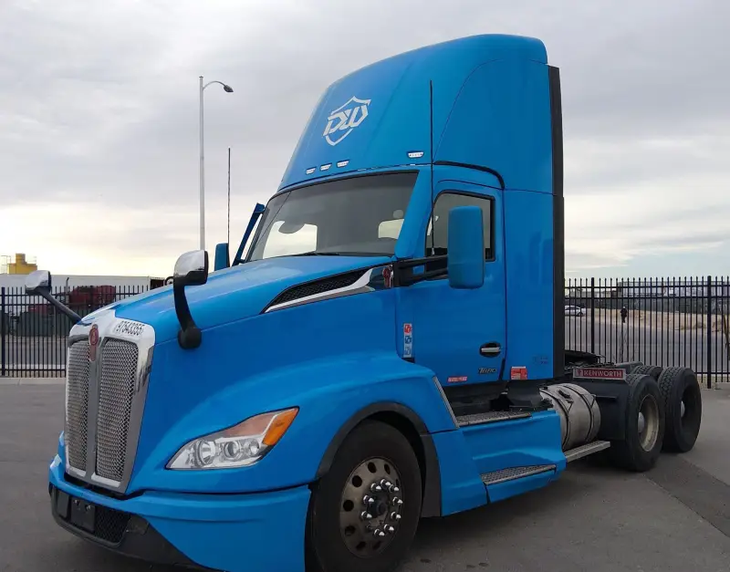 2023 Kenworth T680 photo 1