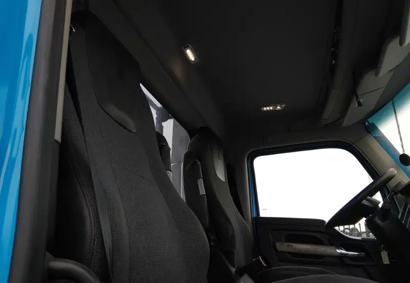 2023 Kenworth T680 photo 45