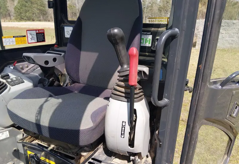 2020 John Deere 60G photo 52