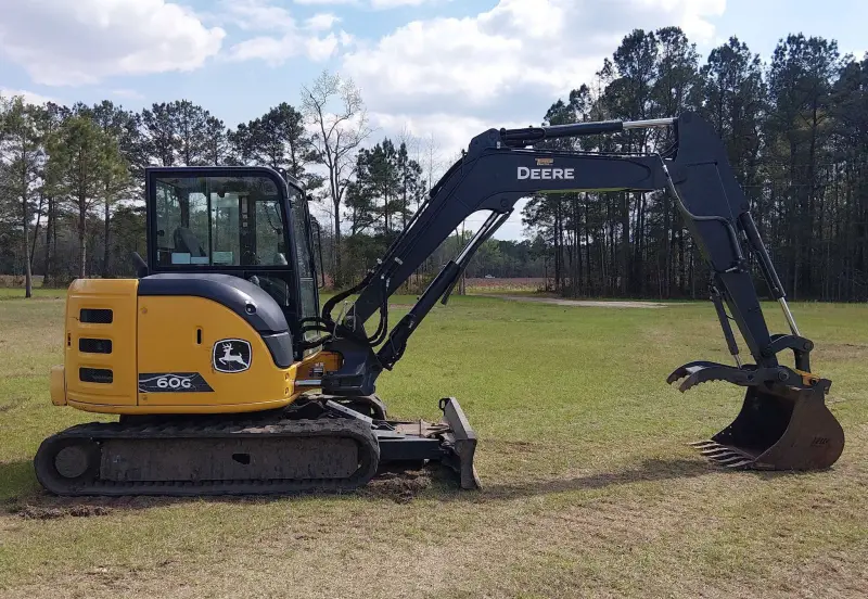 2020 John Deere 60G photo 4