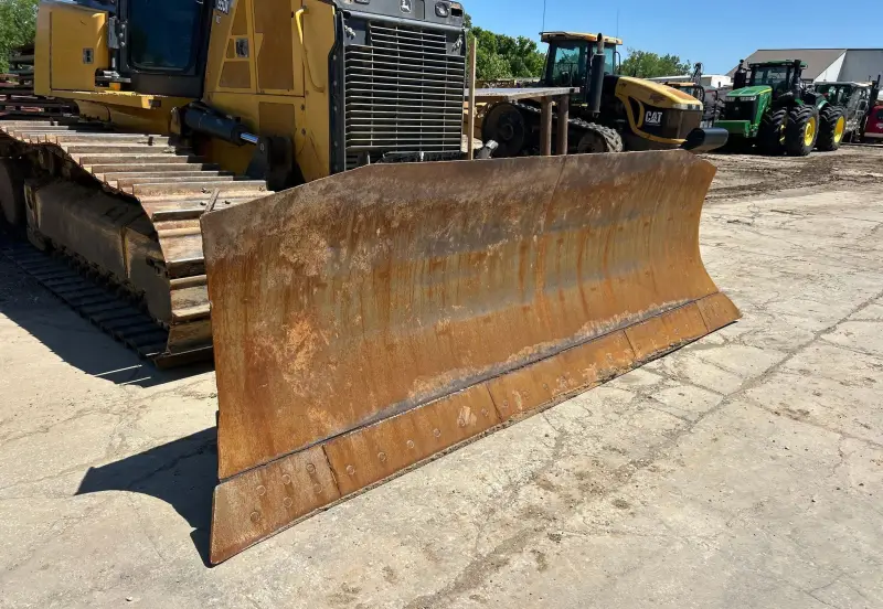 2012 John Deere 850K WLT photo 11