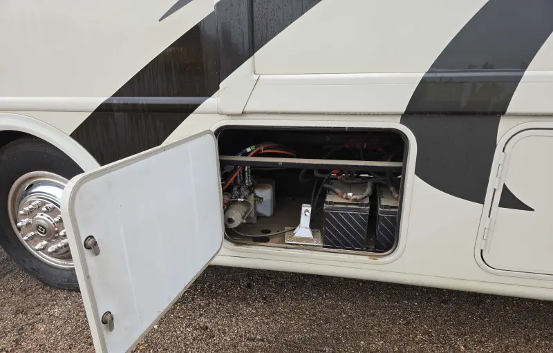 2017 Thor Motor Coach Stripped photo 43