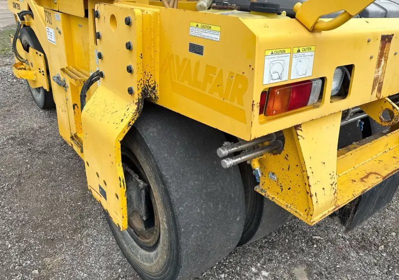 2017 Sakai GW751 photo 22