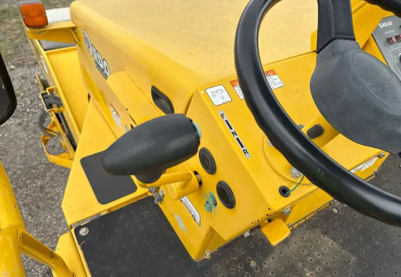 2017 Sakai GW751 photo 26