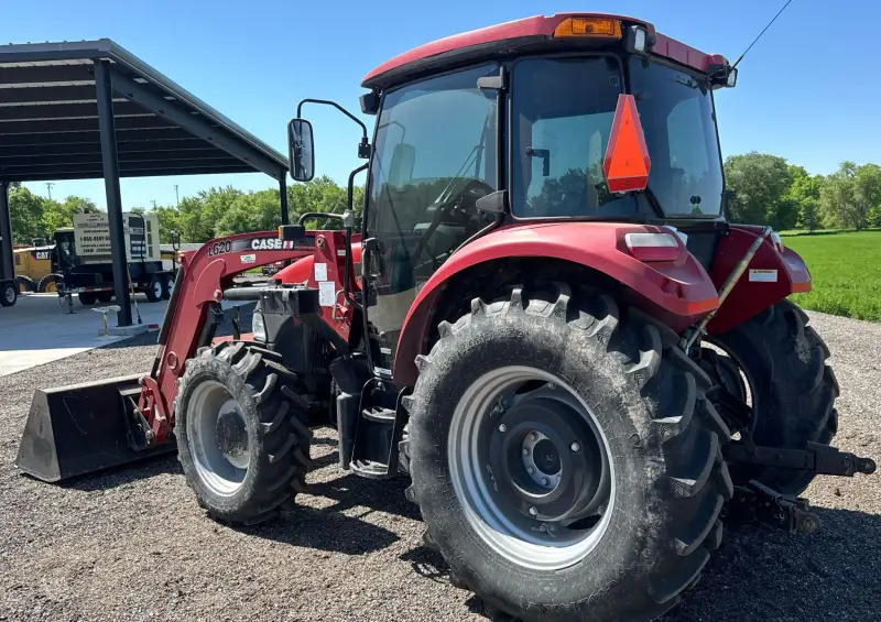2016 Case Farmall 75C photo 7