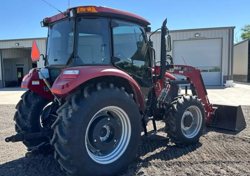 2016 Case Farmall 75C photo 5