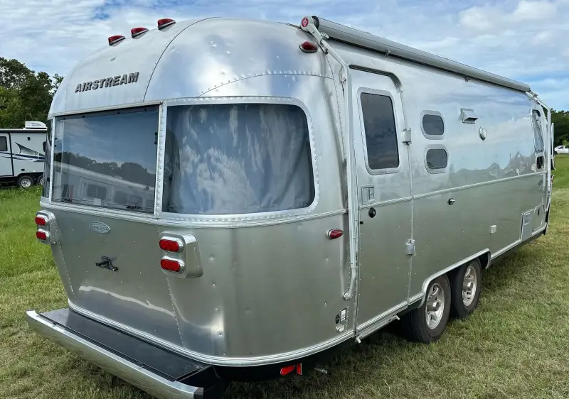 2019 Airstream Flying Cloud photo 5