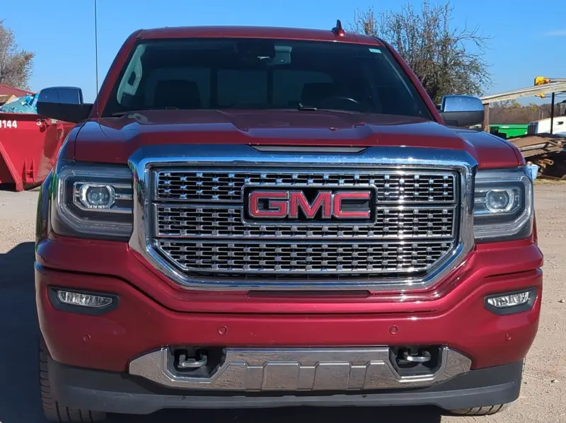 2018 GMC Sierra 1500 Denali photo 2