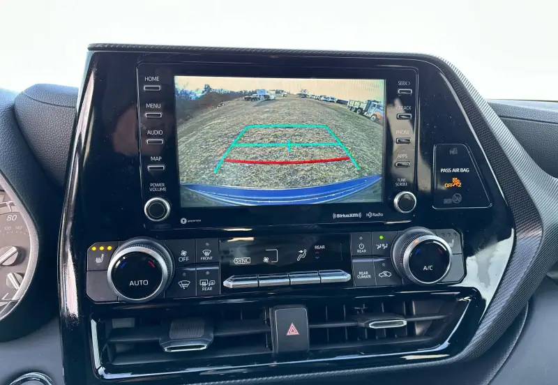 2022 Toyota Highlander photo 35