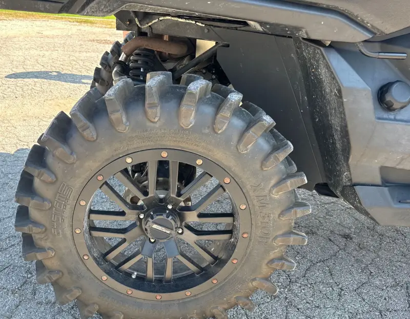 2019 Can-Am Defender photo 102