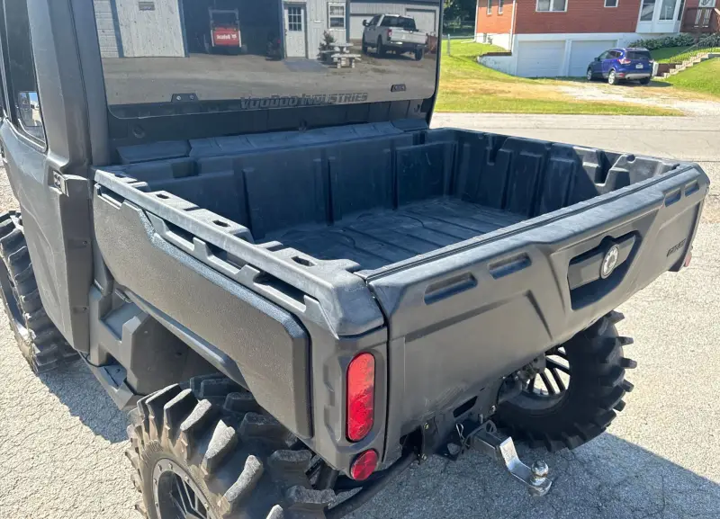 2019 Can-Am Defender photo 13