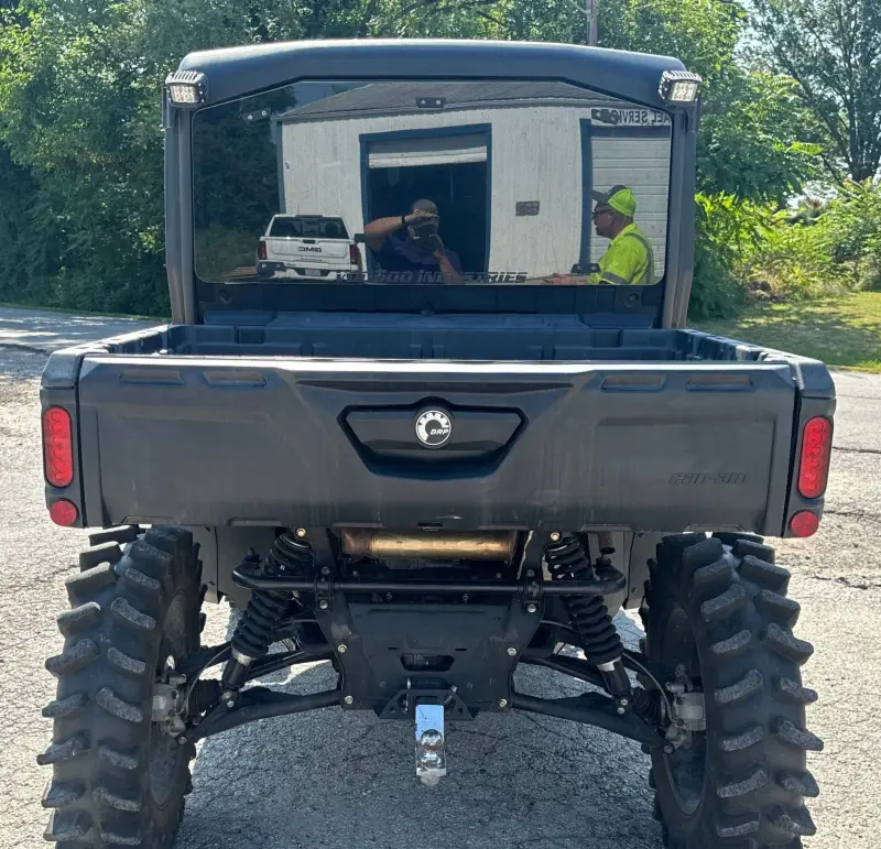 2019 Can-Am Defender photo 6
