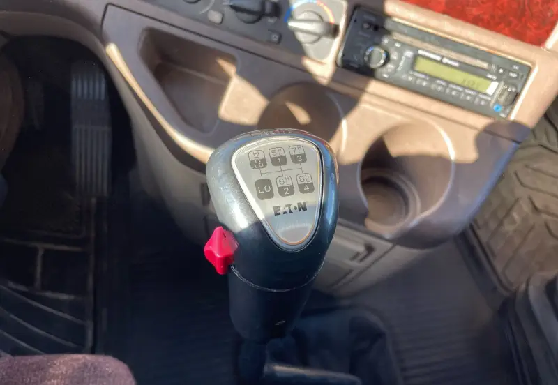 2016 Freightliner Coronado photo 40