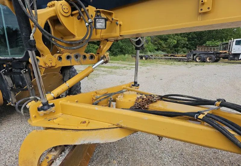 2013 Caterpillar 12M2 VHP Plus photo 22