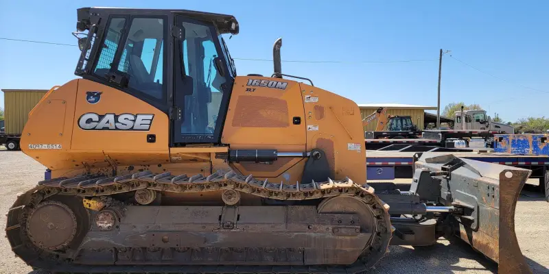 2014 Case 1650M XLT photo 4