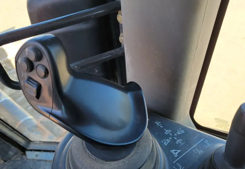 2014 Case 1650M XLT photo 15