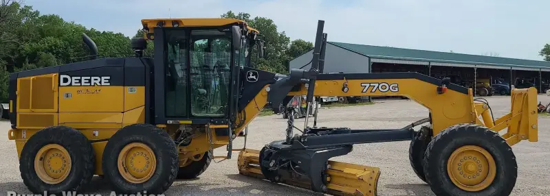2016 John Deere 770G photo 4