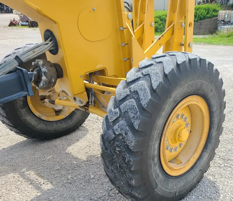 2016 John Deere 770G photo 70