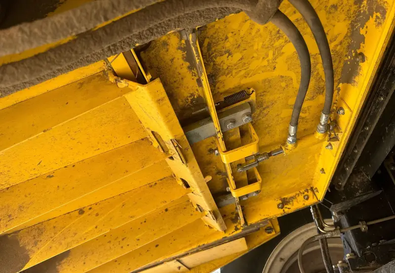 2010 New Holland CR9060 photo 56