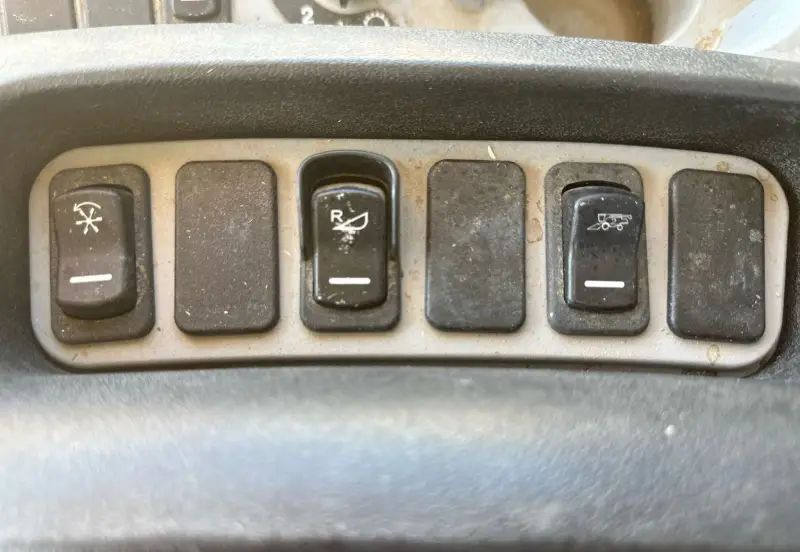 2010 New Holland CR9060 photo 13