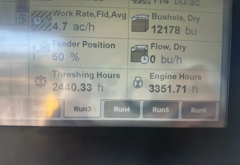 2010 New Holland CR9060 photo 19