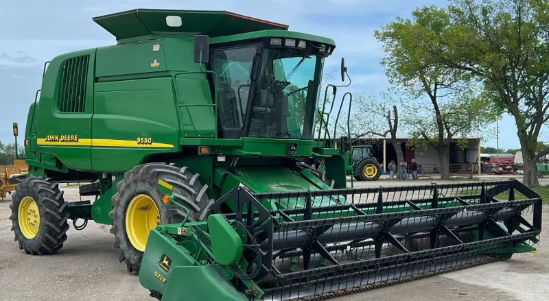 2001 John Deere 9550 photo 3