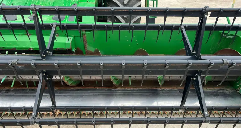2001 John Deere 9550 photo 18