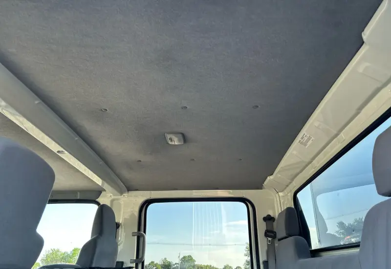 2019 Isuzu NPR HD photo 55