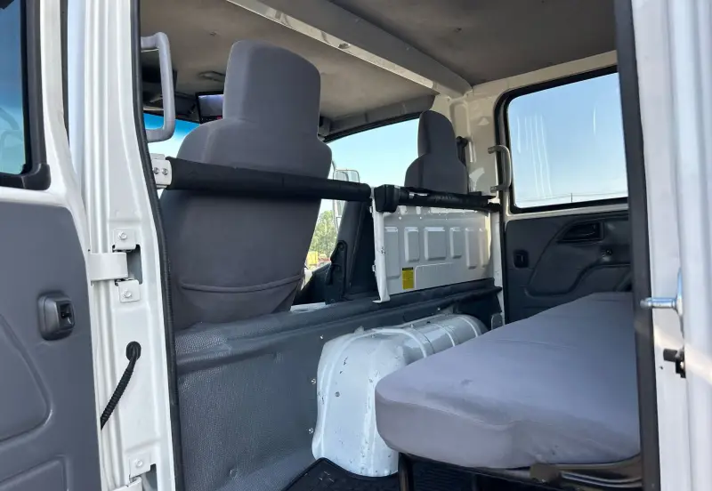 2019 Isuzu NPR HD photo 52