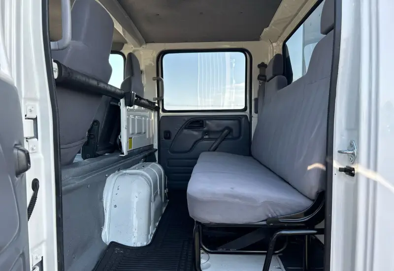 2019 Isuzu NPR HD photo 51