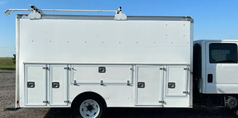 2019 Isuzu NPR HD photo 20