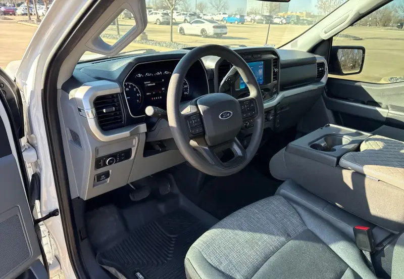 2022 Ford F150 photo 29