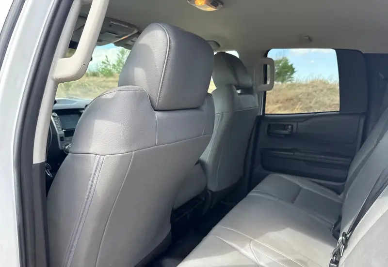 2020 Toyota Tundra photo 34