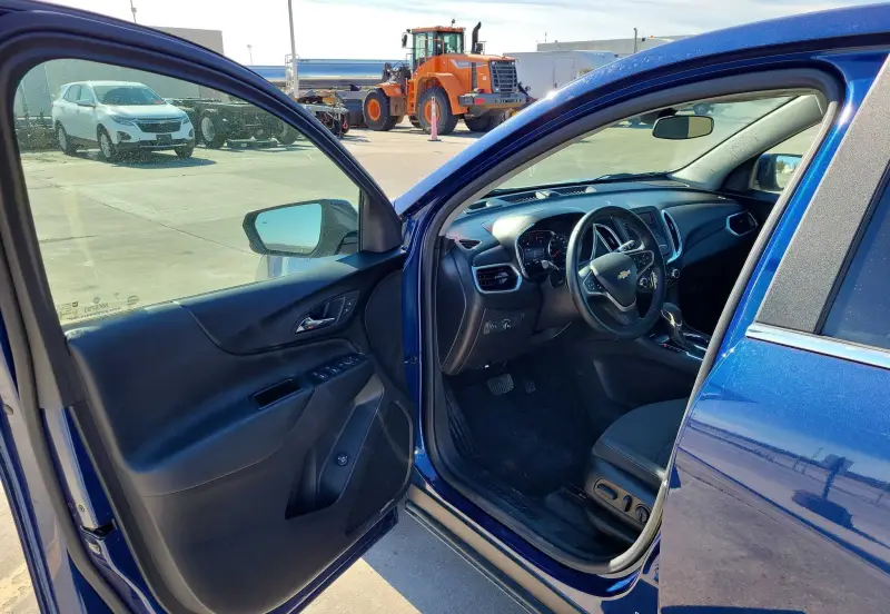 2023 Chevrolet Equinox photo 17