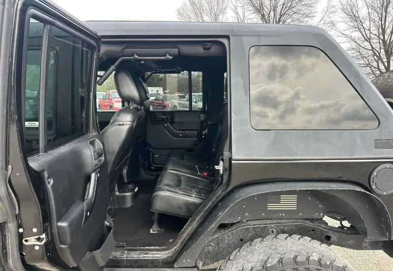 2014 Jeep Wrangler photo 31