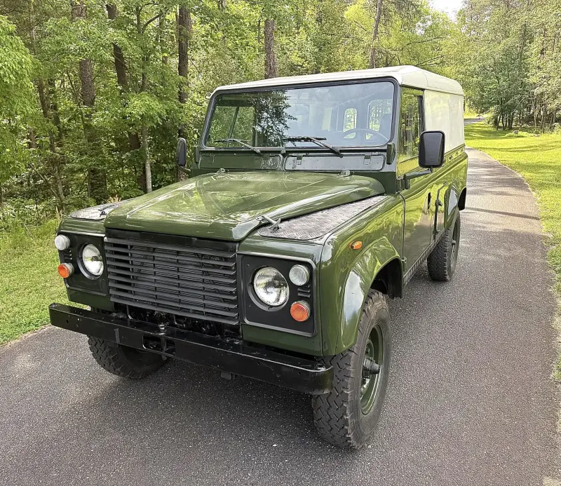1990 Land Rover Defender 110 V8 photo 36