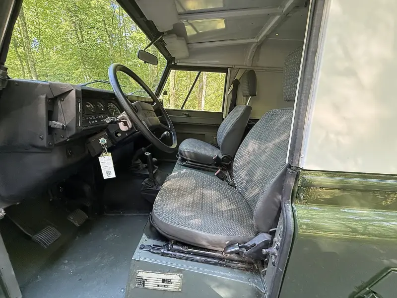 1990 Land Rover Defender 110 V8 photo 9