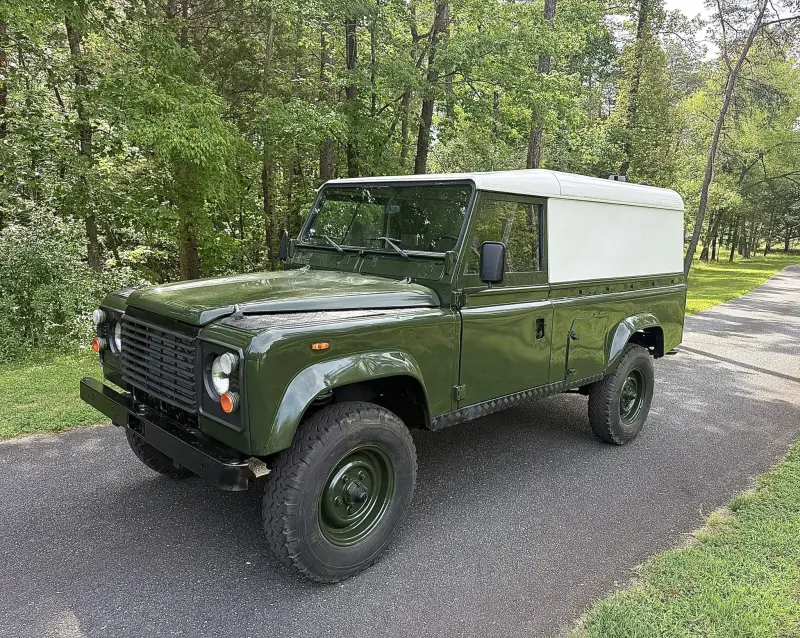 1990 Land Rover Defender 110 V8 photo 32