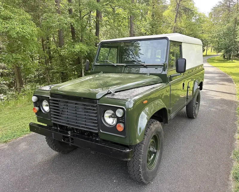 1990 Land Rover Defender 110 V8 photo 35