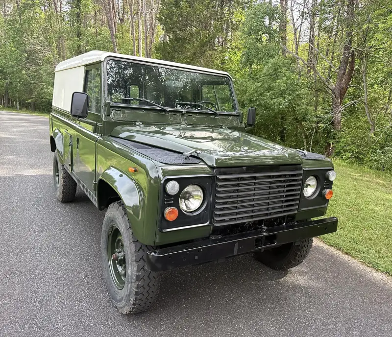 1990 Land Rover Defender 110 V8 photo 17