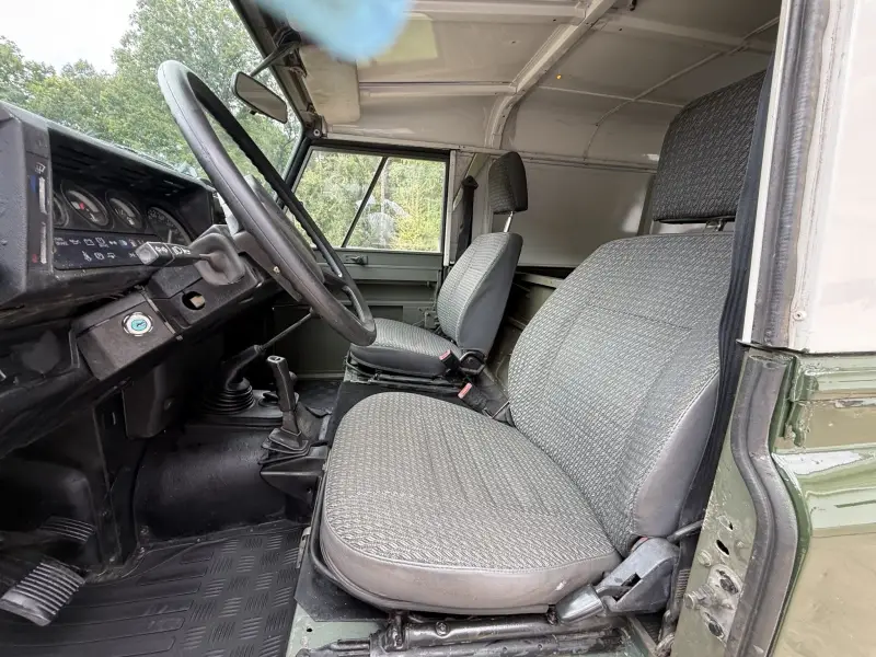 1990 Land Rover Defender 110 V8 photo 47