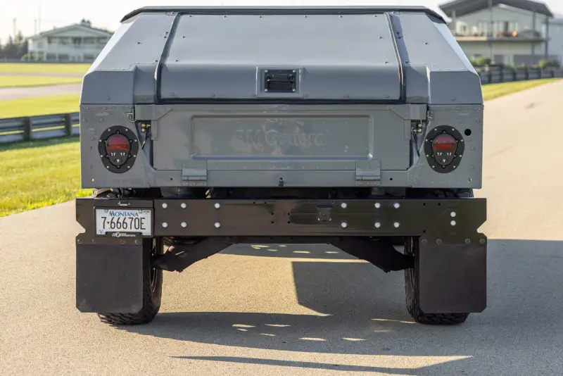 1998 AM General M998 HMMWV photo 31