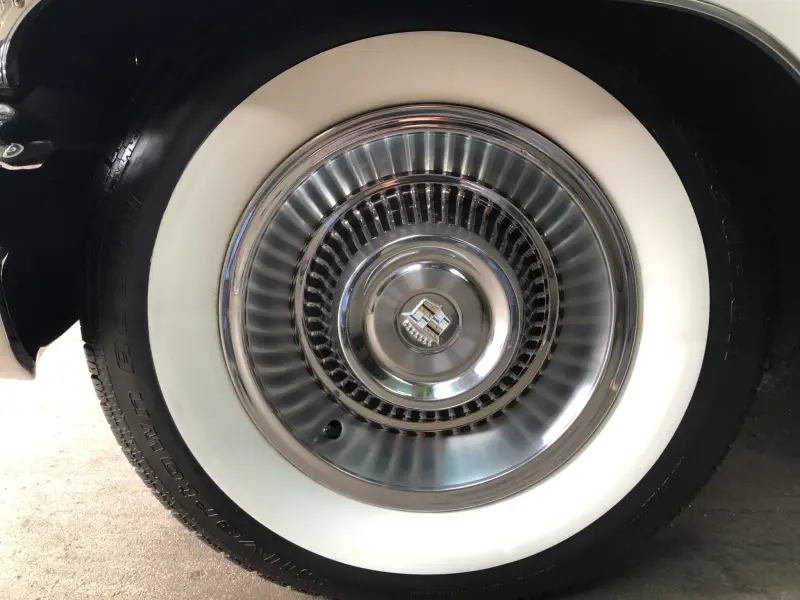 1962 Cadillac Eldorado Biarritz Convertible photo 6