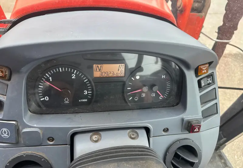 2013 Kubota M135GX photo 60