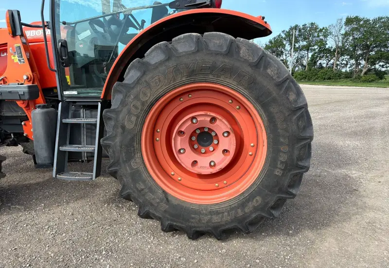 2013 Kubota M135GX photo 49