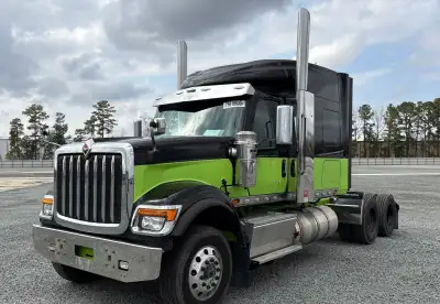 2023 International HX520